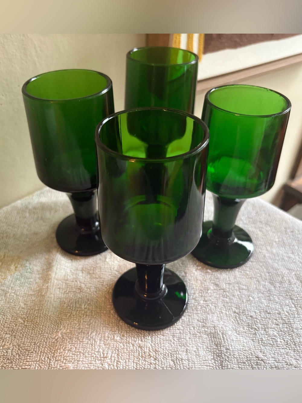 Set of 4 Vintage Luminarc France "Cavalier" Emerald Green Glass Goblets